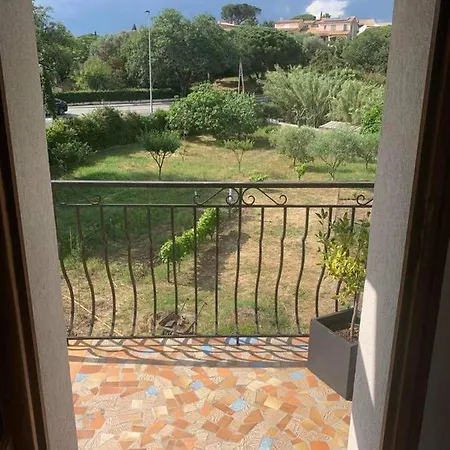 Appartement Independant Dans Villa, Entre Frejus Et St Raphael Exterior photo